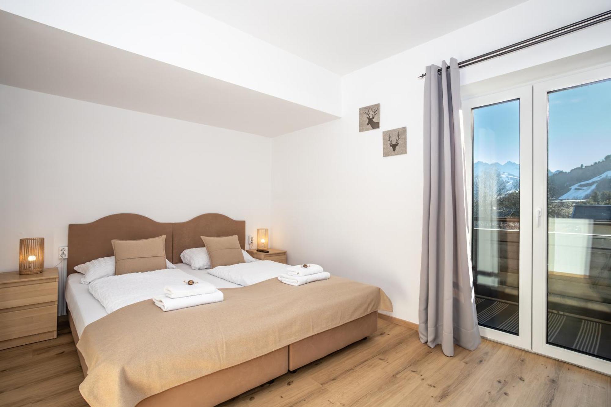 Alpina Apartments - 젤암제 외부 사진